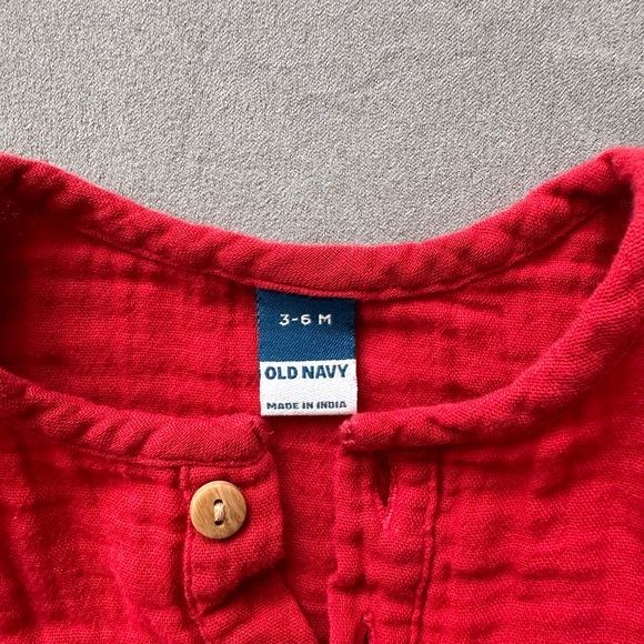 Unisex Sleeveless Henley Romper - 3-6Months - Red - Picture 3 of 3